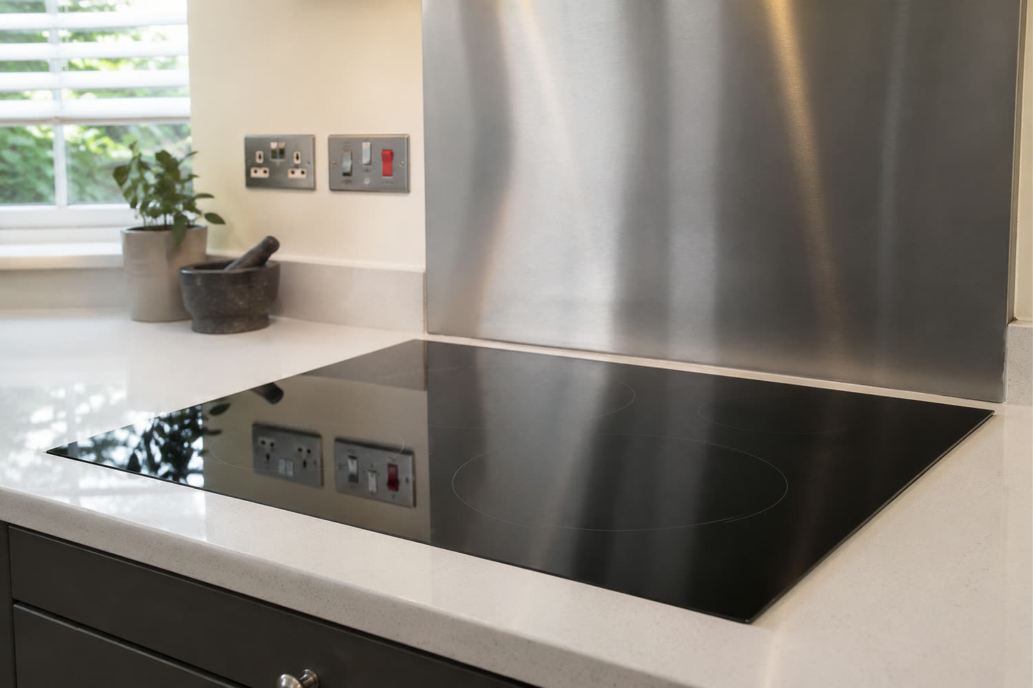 The same hob after cleaning, wiped clear and shining